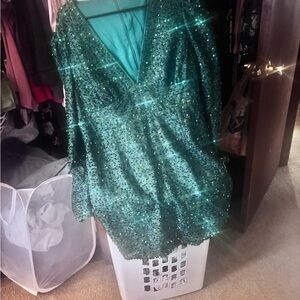 Emerald Sequin V-Neck Party Dress